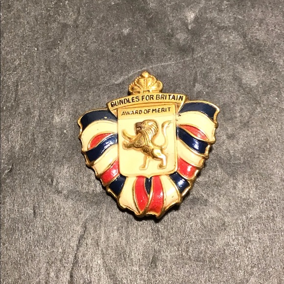 Vintage WW2 Bundles for Britain Military Award of Merit Pin Rare - Picture 2 of 4